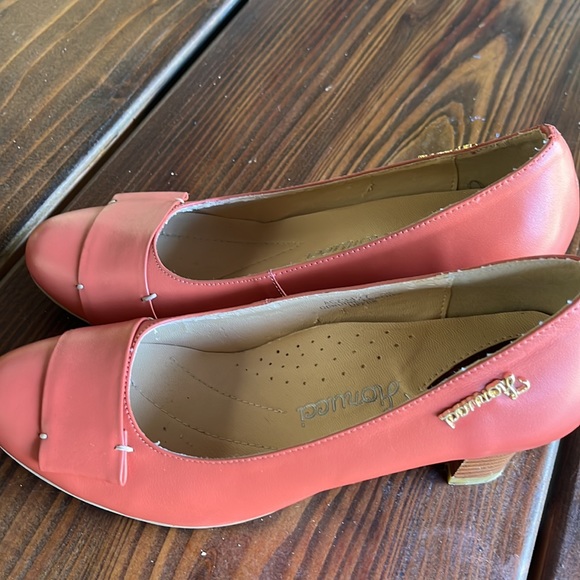 Fiorucci Heels Size 38 ( USA 8) Salmon Color - Picture 10 of 11